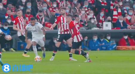 今日《永恒之塔》再次翱翔大区进行更新维护，“圣殿之战”再度版