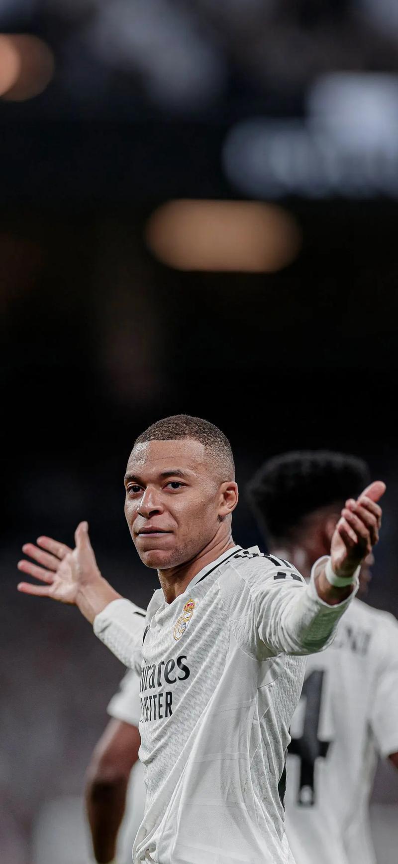 世体：西甲就勒诺尔芒遭皇家社会球迷侮辱向西足协提交申诉