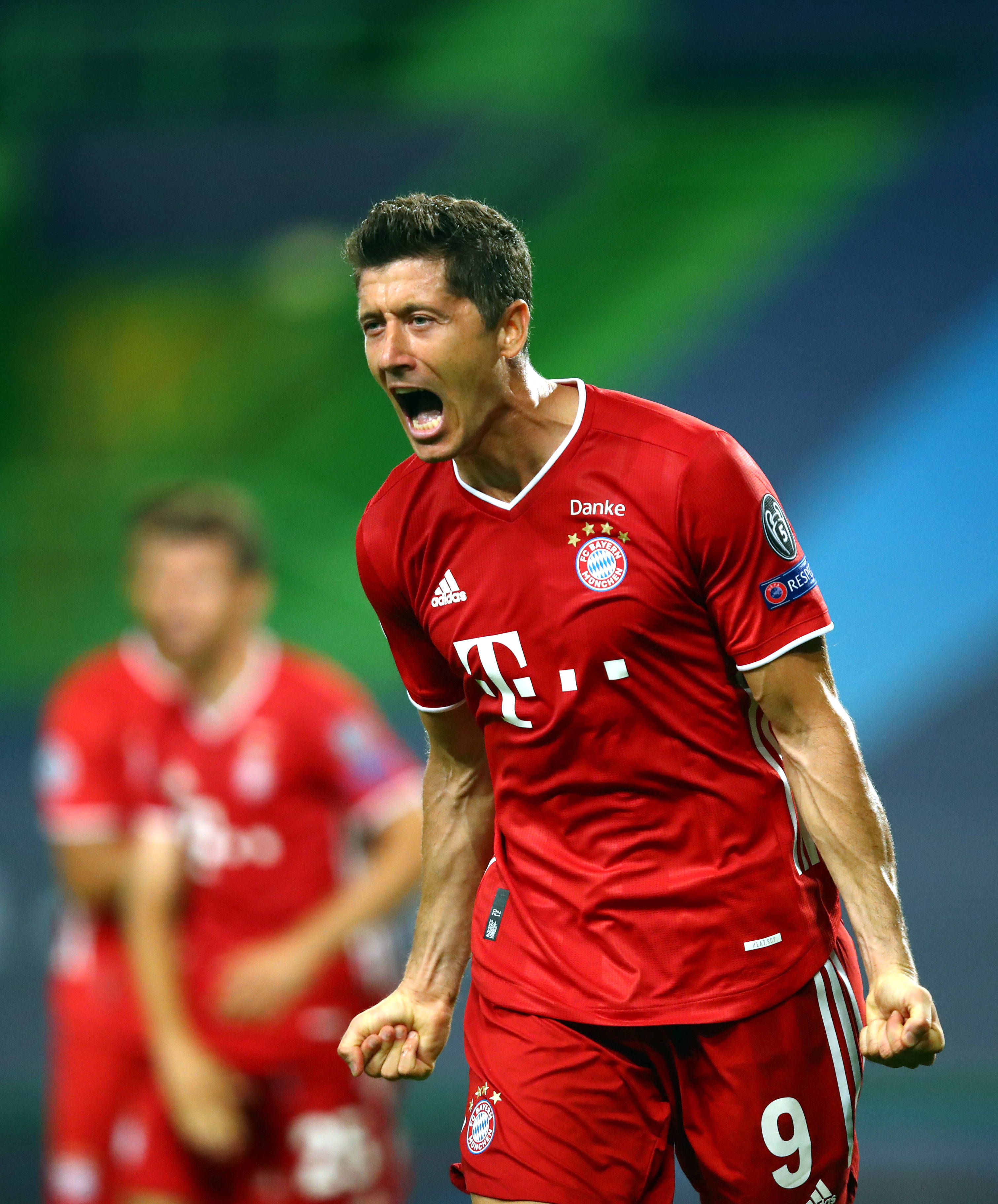 英超首次梅开二度，谢什科当选伯恩利vs曼联全场最佳球员