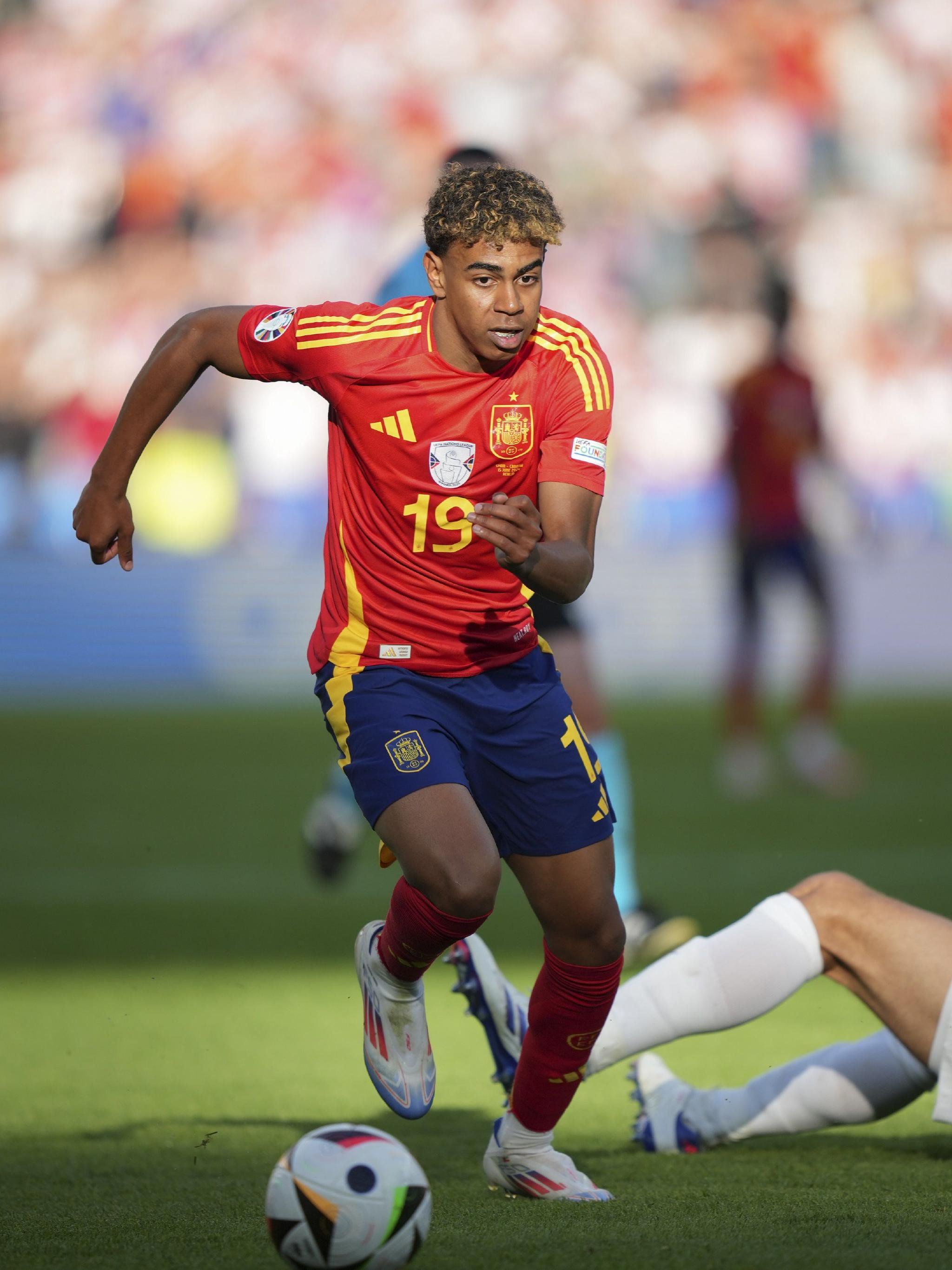 NBA常规赛西部竞争加剧 多队胜场差距缩小